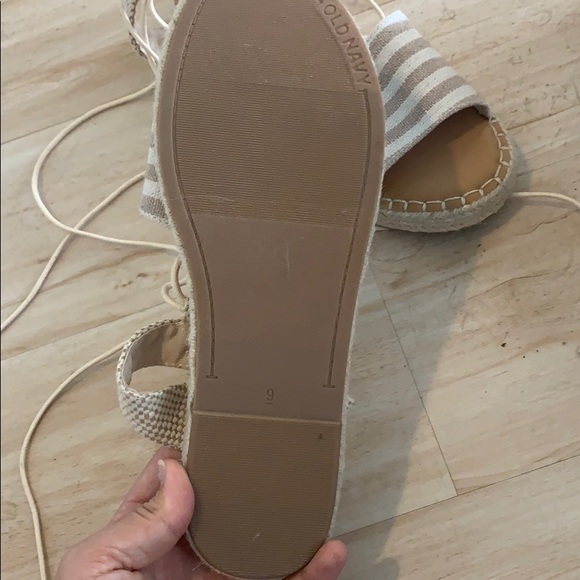 Espadrilles - Picture 3 of 3